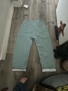 Striped High-Waist Relaxed Pants - Green & White